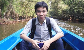 Phạm Văn Khánh từng là Thủ khoa đầu vào Đại học Bách khoa HN. Hiện đang làm công việc trong lĩnh vực an ninh mạng. Khánh đã tìm ra 2 lỗ hổng bảo mật của Facebook, nhận được 6.000USD từ công ty Mỹ.