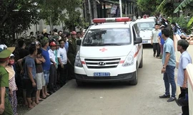 Thi thể nạn nhân vụ TNGT thảm khốc ở Quảng Nam được đưa về Quảng Trị trong tiếng khóc xé lòng của người thân.