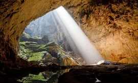 Thế giới thiên nhiên kỳ vĩ trong hang Sơn Đoòng. Ảnh: Ryan Deboodt. 