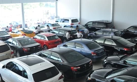 Xe nhập khẩu hẹp đường về sau khi Nghị định 116 có hiệu lực từ 1/2018. Ảnh: Anh Quân