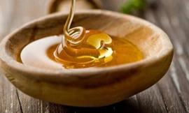 Mẹo cứu nguy đôi môi nứt nẻ chảy máu mùa đông