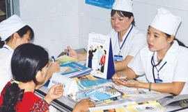 Khi mang thai, phụ nữ cần đi khám sức khỏe định kỳ để kịp thời phát hiện những bất thường. ảnh: Dương Ngọc