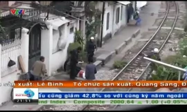 Con nghiện say thuốc nhảy múa trên 'con đường chết'