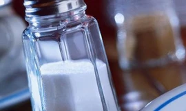 Bột ngọt là gia vị phổ biến trong căn bếp gia đình và công nghiệp chế biến thực phẩm.