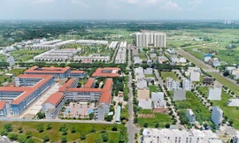 Bình Chánh hiện đang được đầu tư hạ tầng khá hoàn chỉnh với đường giao thông rộng thoáng