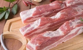 Thịt ba chỉ om trám đen đưa cơm ngày se lạnh