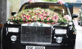 Hà Nội: Phát sốt xe dâu Rolls-Royce biển toàn số 9