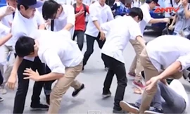 Ông bố dạy con làm “hổ báo” khi đến trường