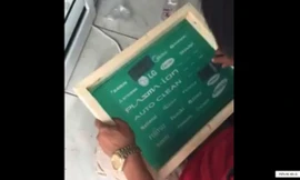 'Đóng mác' thương hiệu cho điều hòa trước khi đưa ra thị trường. Ảnh cắt từ clip