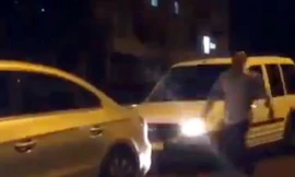 Đụng nhầm đối thủ, tài xế bị đá đít