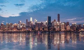 Thành phố thẳng đứng tại Trung Quốc, khách du lịch đến 1 lần không dám quay lại