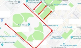 Phương tiện hạn chế lưu thông qua khu vực Hội trường Thống Nhất. Đường giới hạn màu đỏ là đoạn đường hạn chế lưu thông xe (Nam Kỳ Khởi Nghĩa, Nguyễn Du, Huyền Trân Công Chúa, Hàn Thuyên, Lê Duẩn, Alexandre de Rhodes)