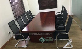 Thanh lý bàn ghế văn phòng: giải pháp tối ưu chi phí cho các Startup