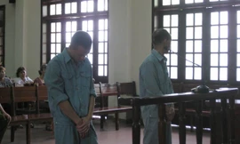 2 cậu cháu Hùng và Kiền