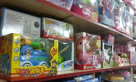 Bỏ điện thoại xuống để chơi cùng con 