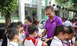 Mondelez Kinh đô Việt Nam tuyên truyền giảm thiểu rác thải nhựa đến học sinh 