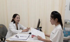 Khách hàng khám phụ khoa tại Vinmec Hải Phòng được thăm khám trong không gian riêng tư, được trả kết quả nhanh, chính xác.