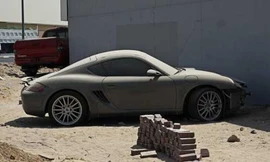 Hàng loạt siêu xe bị đại gia Dubai bỏ rơi