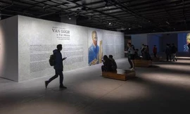 Vừa khai mạc, triển lãm Van Gogh đón hơn 10.000 lượt khách tham quan