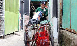 Chị Huỳnh Thị Ánh Hồng, người ve chai nhặt được 5 triệu yen đã trở lại Sài Gòn mưu sinh. Ảnh: Trường Nguyên