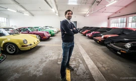 Manfred Hering và những chiếc Porsche mà anh phục chế.