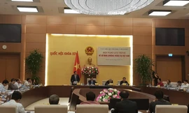 Chất vấn nóng về amiang trắng