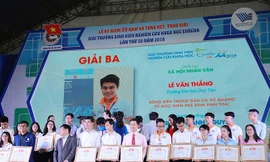 Sinh viên Lê Văn Thắng với giải Ba Euréka 2018