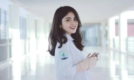 Những cô gái thu hút chú ý của dân mạng dù chỉ mặc đồng phục học sinh