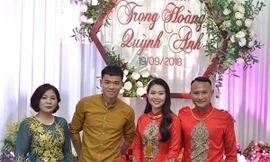 Những cô vợ xinh đẹp, giỏi giang của cầu thủ bóng đá Việt Nam