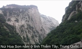 Núi Hoa Sơn - con đường tử thần trên ván gỗ