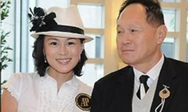 Gigi Chao và bố cô - nhà tài phiệt Cecil Chao. Ảnh: Independent UK