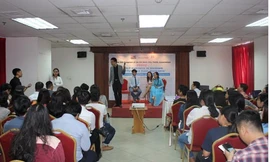 Điều hành Trung tâm tiếng Anh tại Việt Nam: Thực tiễn từ nhà quản lý