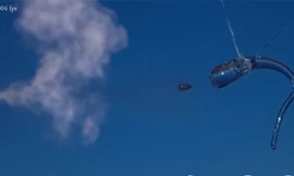 Bí ẩn 400 năm của giọt thủy tinh đạn bắn, búa đập không vỡ