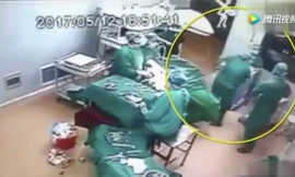 Bác sĩ nam đấm gục nữ y tá giữa ca phẫu thuật