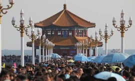 Nhà chức trách hy vọng nghỉ cuôi tuần dài hơn sẽ thúc đẩy du lịch - Ảnh: Getty Images