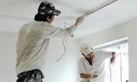 Thực sự, các doanh nghiệp xây dựng nước ngoài có thấy ai nói kiêng kỵ gì đâu, chỉ có thầu và nhân công nhỏ lẻ của Việt Nam mới có “nếp nghĩ” này. Ảnh: Ngọc Hoài