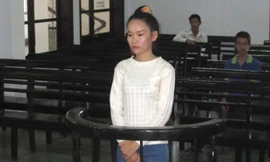 Thư lĩnh án 6 tháng tù.