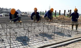 Các đơn vị khẩn trương thi công Dự án Trạm biến áp 220kV Quang Châu để hoàn tất việc đóng điện trong quý IV/2018