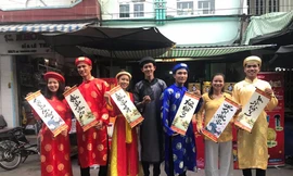 Đừng chỉ đón tết, hãy trải nghiệm tết