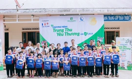 Nhựa Long Thành trao quà Trung thu cho các em nhỏ khó khăn tại Đắk Lắk