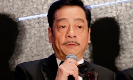 'Người phán xử' Hoàng Dũng khoe giọng hát đầy cảm xúc