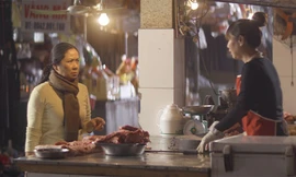 Đi chợ kì kèo mặc cả, hình ảnh quá quen thuộc khi nhớ về mẹ