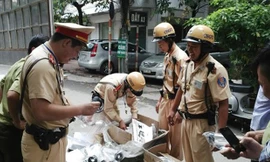 Ước tính giá trị lô hàng khoảng 100 triệu đồng. Ảnh: Dân Việt