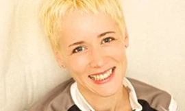 Cô Karen bị dị ứng hầu hết mọi đồ vật thường ngày.