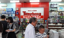 Share bài viết nhận Thẻ mua hàng tại Nhà sách Tiền Phong