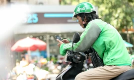 Ngạc nhiên khi tài xế Grab nói: Chị tranh thủ xuống để không bị mất phí nghen!