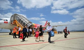 Hút thuốc trên máy bay sẽ bị phạt tối đa 5 triệu đồng 