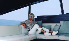 'Phù thuỷ nhan sắc' 71 tuổi vẫn lên kế hoạch sinh con