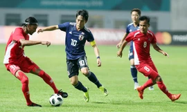 Nepal chơi tử thủ trong trận thua Nhật Bản 0-1 ngày 14/8. Ảnh: Đức Đồng