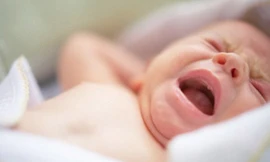 Dấu hiệu nhận biết sớm trẻ bị còi xương